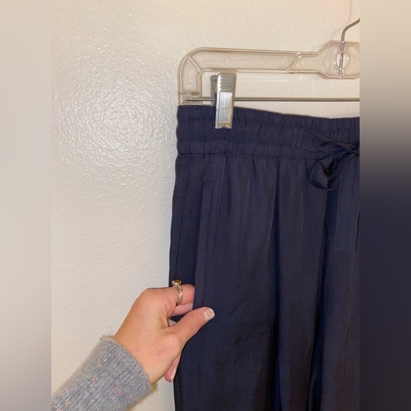 Vince Women's Front Tie Pull On Trouser Pants Wide Leg Navy Size XS Workwear - Picture 4 of 5